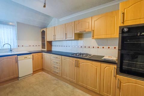 5 Whimbrel Close, London, SE28 8HX