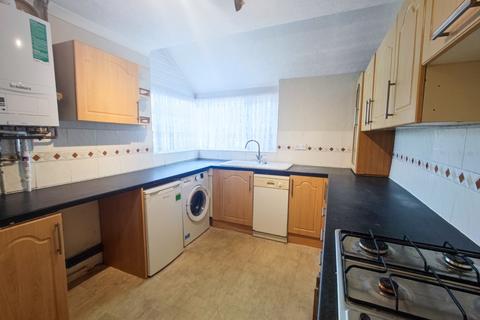 5 Whimbrel Close, London, SE28 8HX