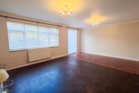 5 Whimbrel Close, London, SE28 8HX