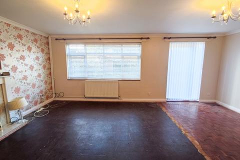 5 Whimbrel Close, London, SE28 8HX