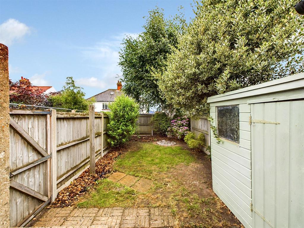 29-Holway-rear.jpg