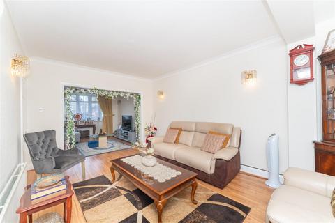39 Old Cote Drive, Hounslow, TW5 0RW