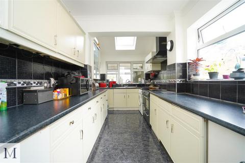 39 Old Cote Drive, Hounslow, TW5 0RW
