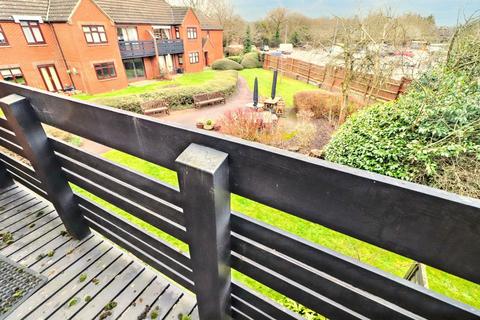 2 bedroom maisonette for sale, The Lawns, Stevenage, Hertfordshire, SG2