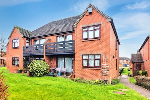 2 bedroom maisonette for sale, The Lawns, Stevenage, Hertfordshire, SG2