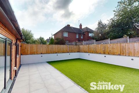 105 Bancroft Lane, Mansfield, NG18 5LY