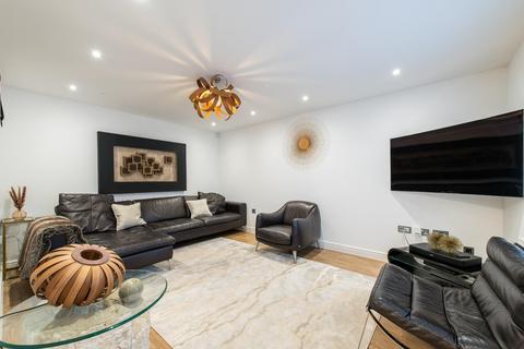3 Scarlet Road, Erith, DA8 2FE