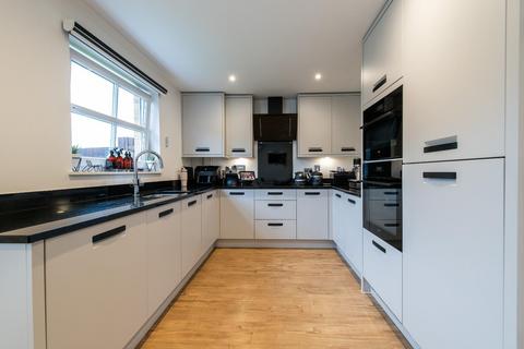 3 Scarlet Road, Erith, DA8 2FE
