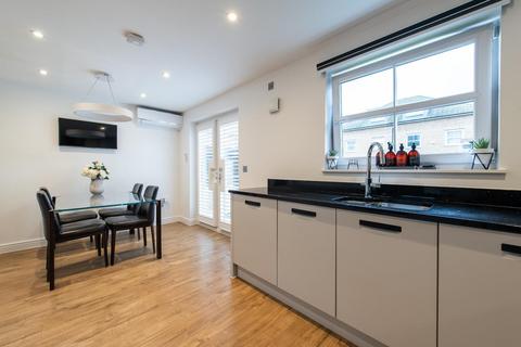 3 Scarlet Road, Erith, DA8 2FE