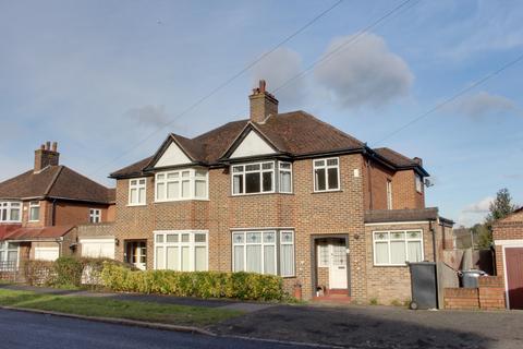 3 bedroom semi-detached house to rent, Ingleboro Drive, Purley CR8