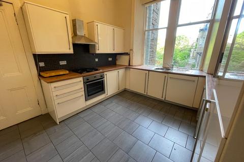 4 bedroom flat to rent, Haymarket Terrace, Edinburgh EH12