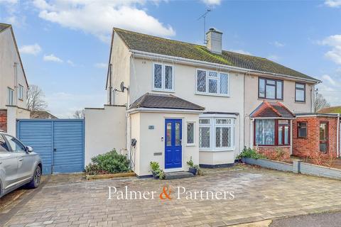 3 bedroom semi-detached house for sale, Thames Avenue, Essex CM1