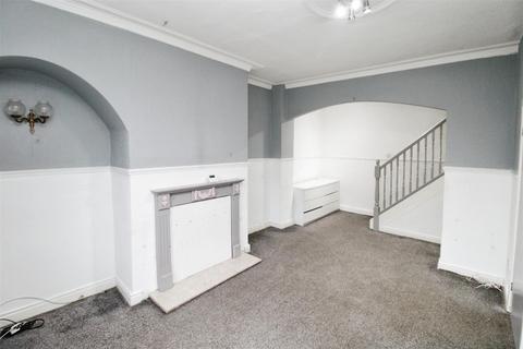 2 bedroom terraced house to rent, Fletton Terrace, Bradford BD2