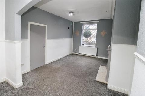 2 bedroom terraced house to rent, Fletton Terrace, Bradford BD2