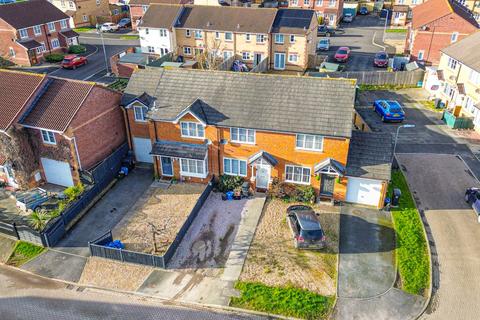 Teak Close, Bridgwater, Somerset, TA6 4UZ