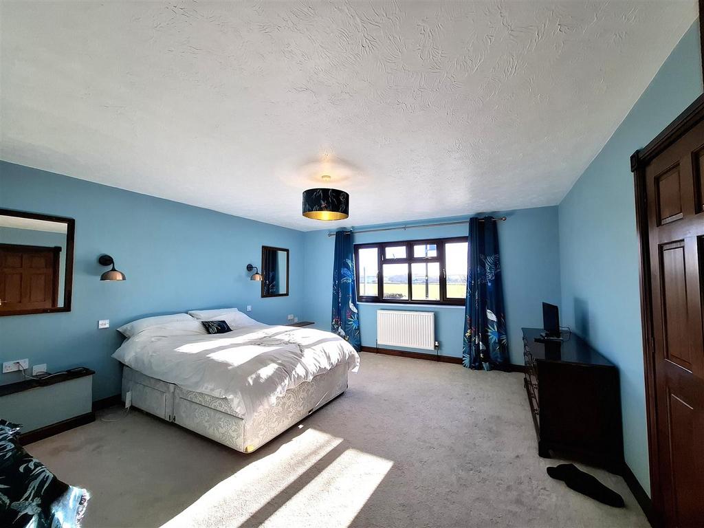 Bedroom1.jpg