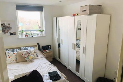 1 bedroom apartment to rent, 65 Queensway, Southampton