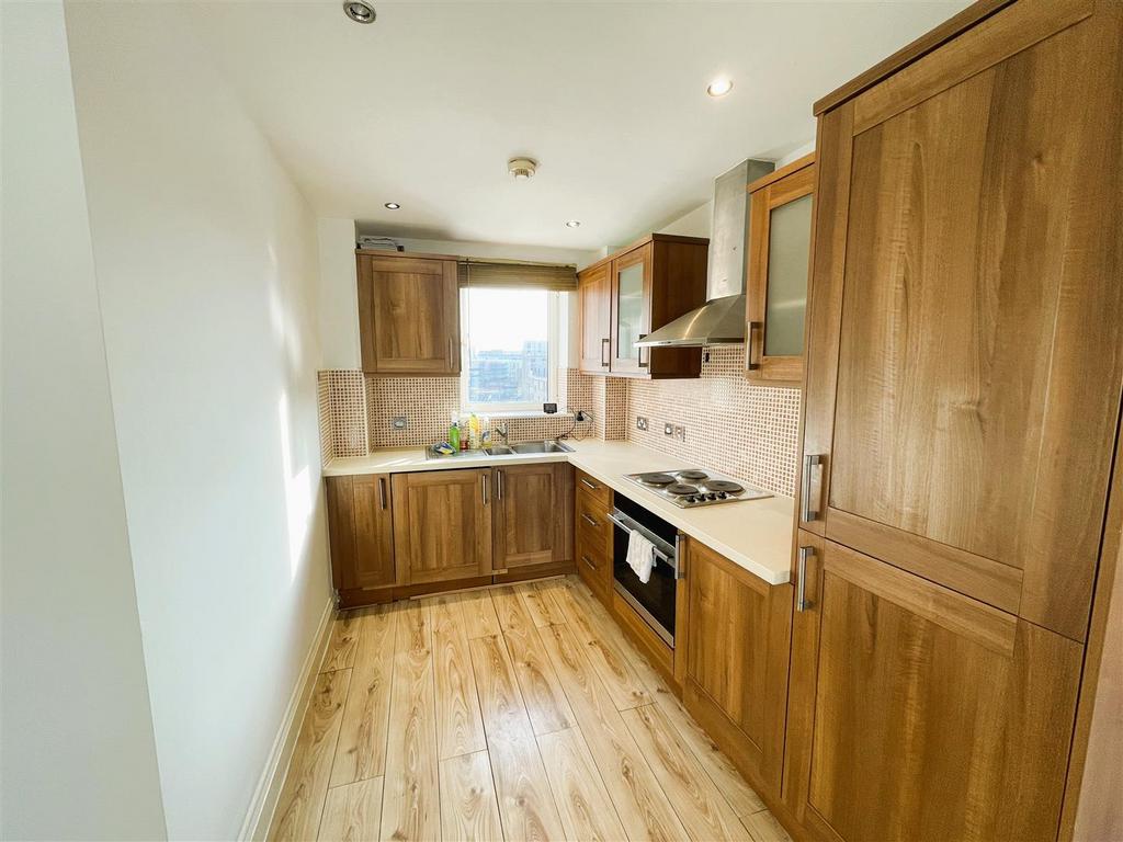 Flat 14 kitchen.jpeg