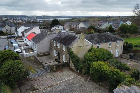 3 bedroom property for sale, 1 Honeyborough Green, Neyland, SA73