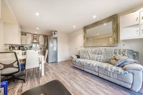 1 bedroom flat for sale, Giles Crescent, Hertfordshire SG1