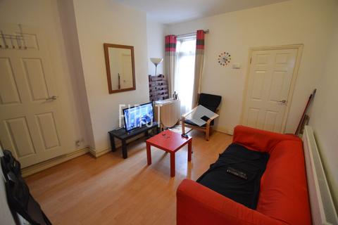 3 bedroom terraced house to rent, Hamilton Street, Leicester LE2