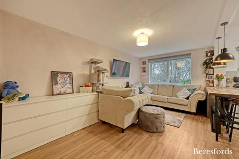 1 bedroom apartment for sale, Harkness Close, Romford, RM3