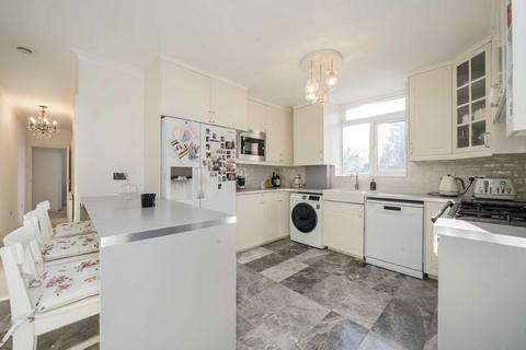 2 bedroom flat for sale, Park Road, London W4