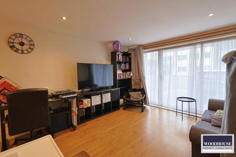 2 bedroom apartment for sale, Turners Hill, Cheshunt EN8