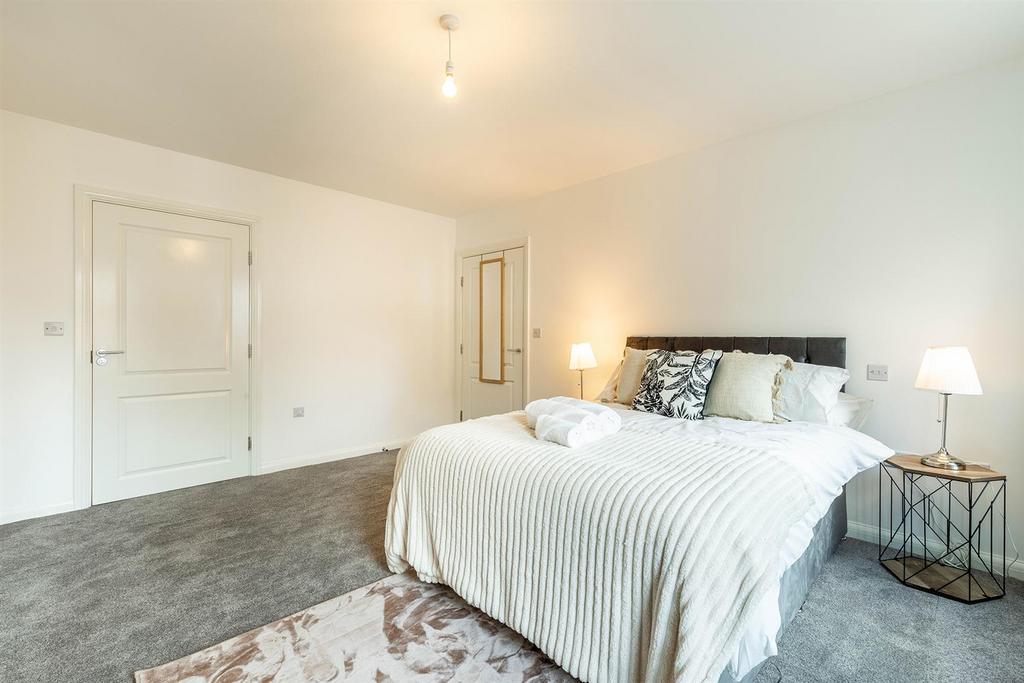 Master Bedroom 2.jpg