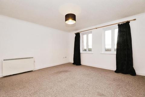 2 bedroom apartment for sale, Darwin Close, York