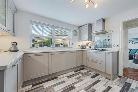 4 Beckett Drive, Winwick, Warrington, WA2 8XJ