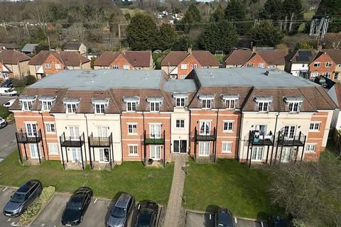 2 bedroom flat for sale, Navarre Court 10 Primrose Hill, Kings Langley WD4