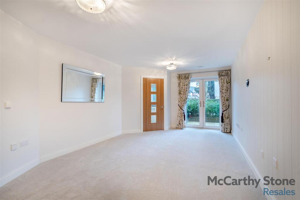 8634236-interior05.jpg