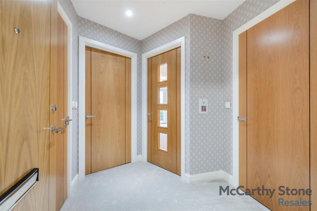8634236-interior19.jpg
