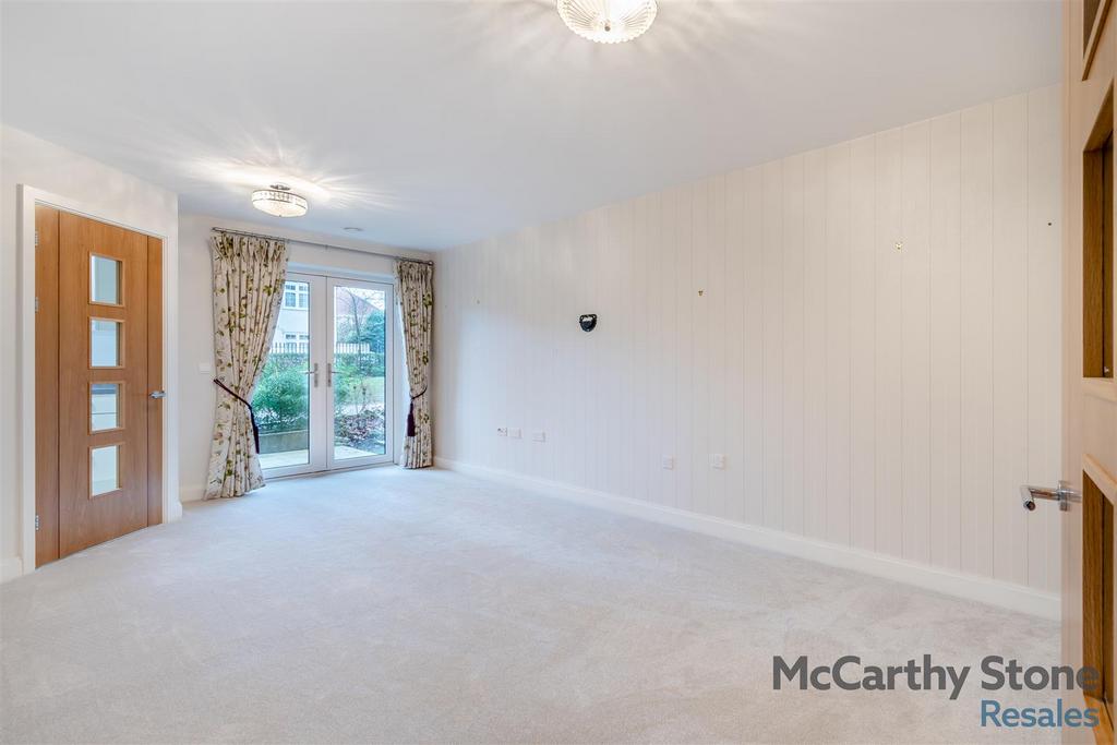 8634236-interior06.jpg
