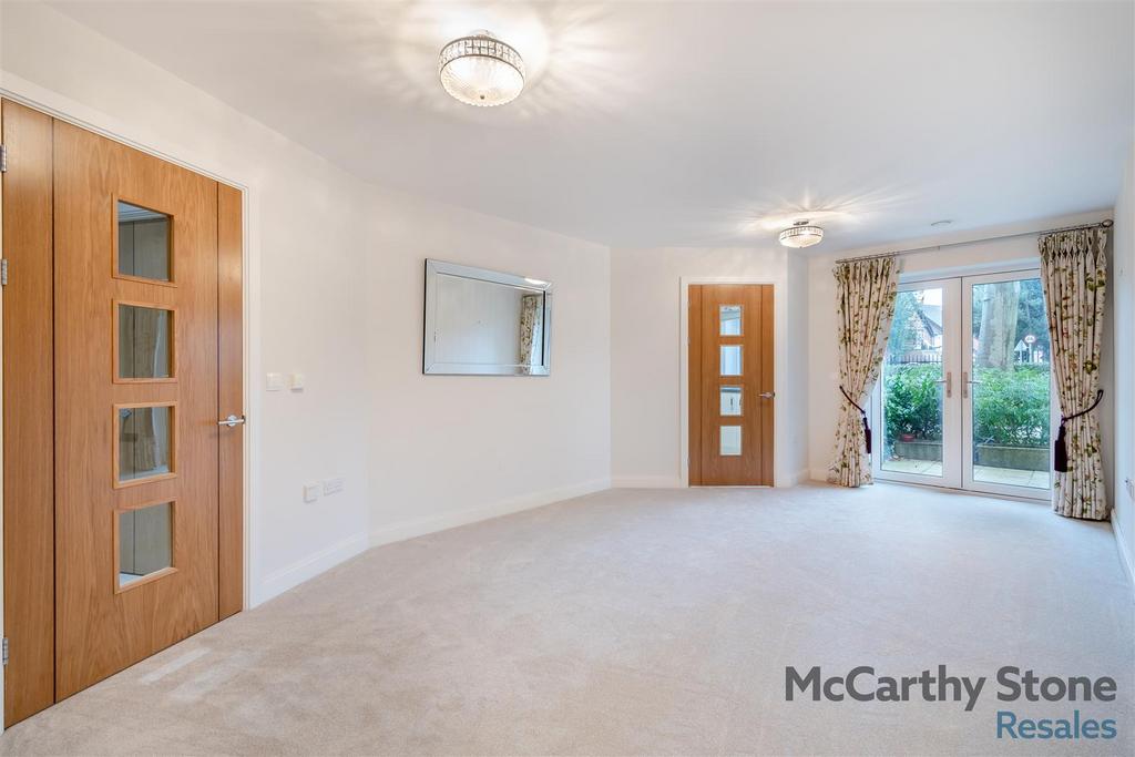 8634236-interior07.jpg