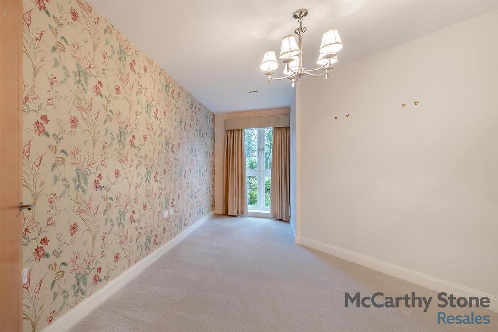 8634236-interior09.jpg