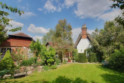 undefined, Mill Lane, Romsey
