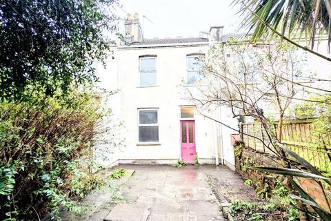 2 bedroom house for sale, Lyndale Road, close St.Georges Park, Bristol