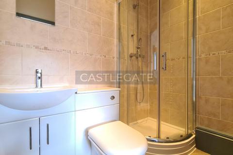 1 bedroom in a flat share to rent, Merchants Hall, St George Square, Huddersfield, HD1 1JF