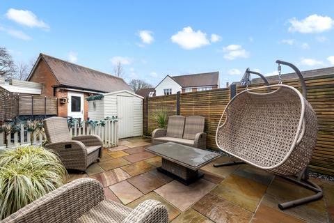 4 bedroom terraced house for sale, Beeches Way, Faygate, RH12