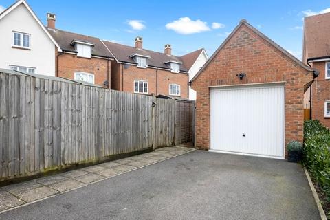 4 bedroom terraced house for sale, Beeches Way, Faygate, RH12