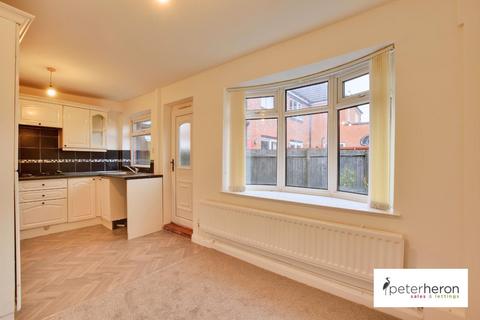 2 bedroom semi-detached house to rent, Clovelly Road, Hylton Castle, Sunderland