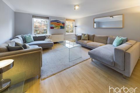 2/2, 30 St. Andrews Square, Glasgow, G1 5PQ