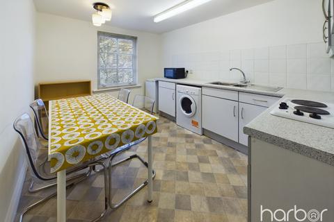2/2, 30 St. Andrews Square, Glasgow, G1 5PQ