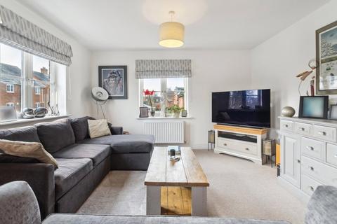 2 bedroom flat for sale, Portland Crescent, Buckinghamshire SL7