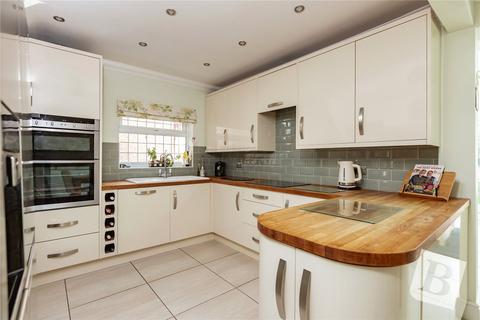 33 Ayr Way, Romford, RM1 4UH