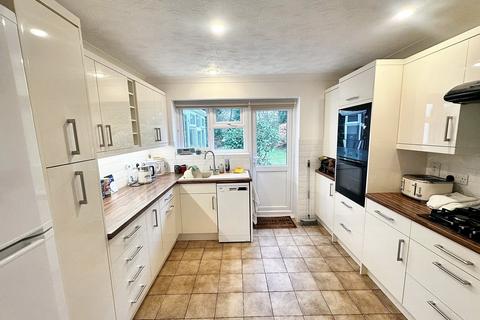 3 bedroom detached bungalow for sale, Verwood