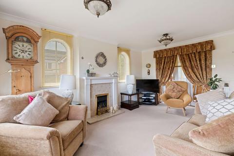 5 Gwelavon Close, Wadebridge, PL27 6BE