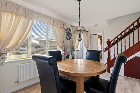 5 Gwelavon Close, Wadebridge, PL27 6BE